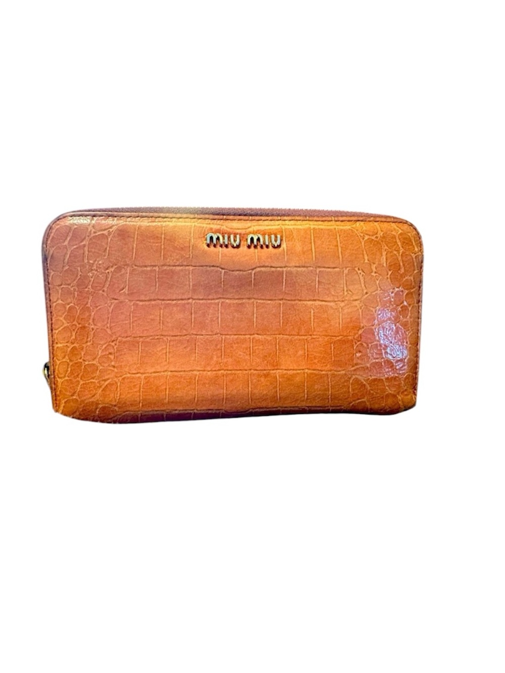 Miu Miu- Authentic 🍀 Croc-Embossed Patent Leather Zip Wallet in Cognac Brown